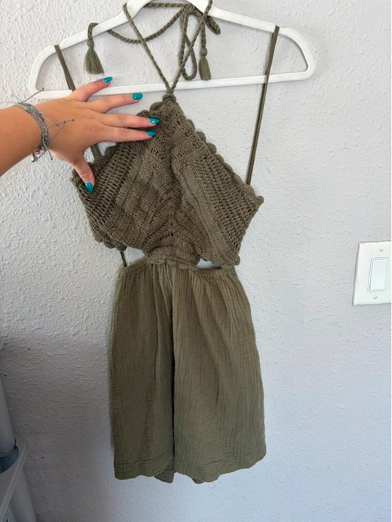 aerie Dresses & Skirts - Aerie green crochet/gauze halter neck dress size XS